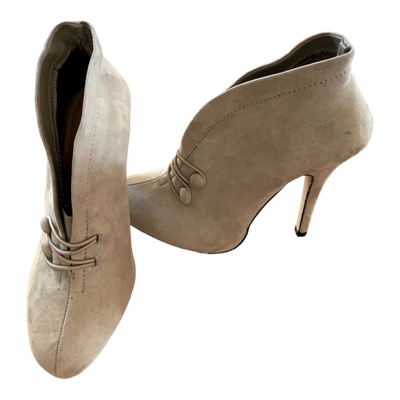 Apt. 9 Designer Women’s High Heels Sz 7.5 - Picture 2 of 8